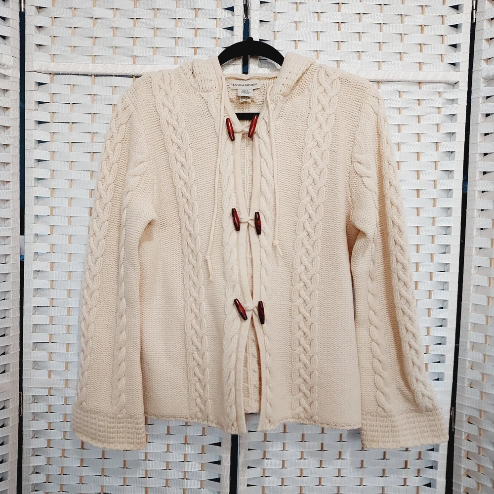 💙Banana Republic 100% Lambswool Hooded Cable Knit Sweater Cream 🤍LARGE